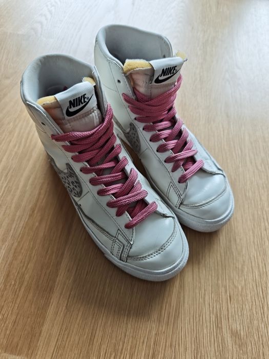 Unikalne trampki Nike Blazer 77 38.5 białe trampki