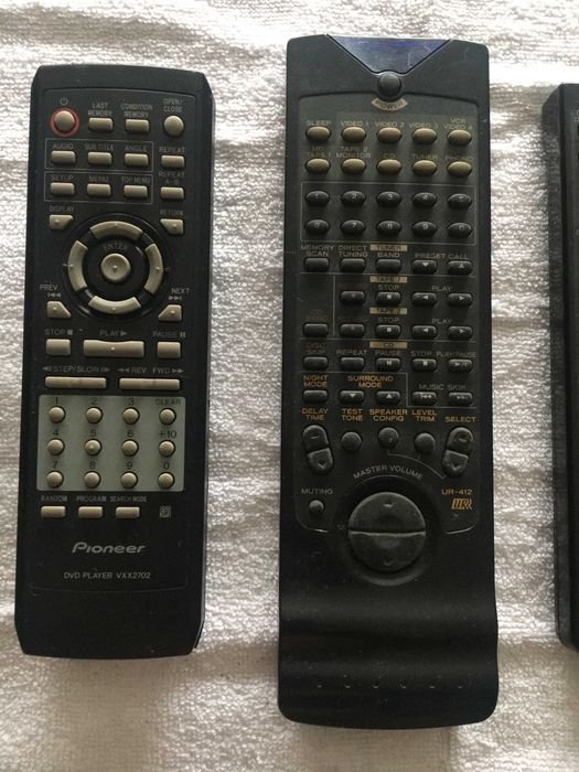Various TV and Hi-Fi Remote Controls64751029400833122