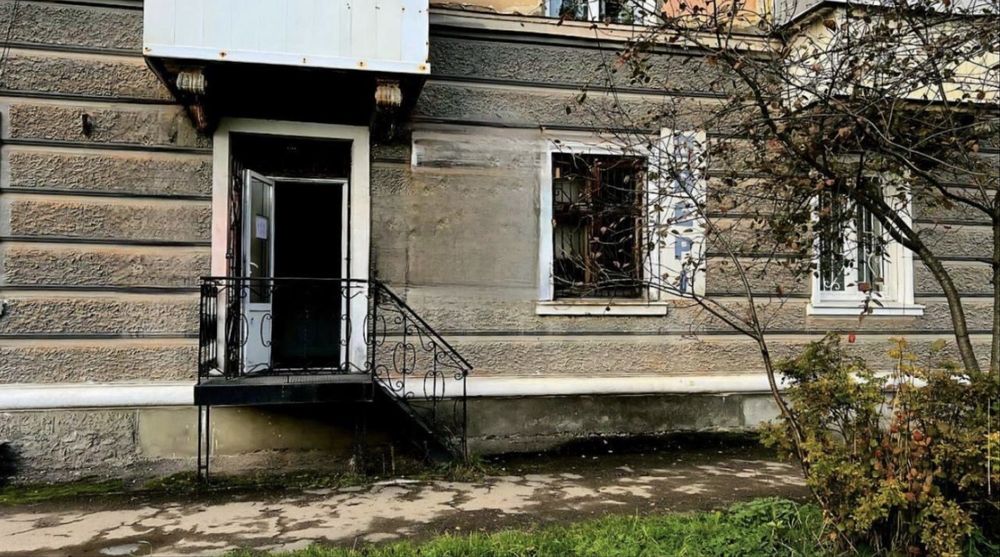 Продається  комерційне фасадне приміщення м.Дрогобич