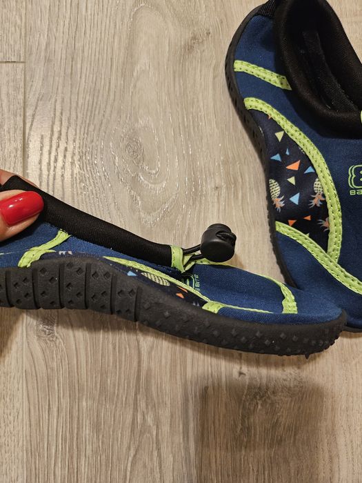 Buty na wodę 27r