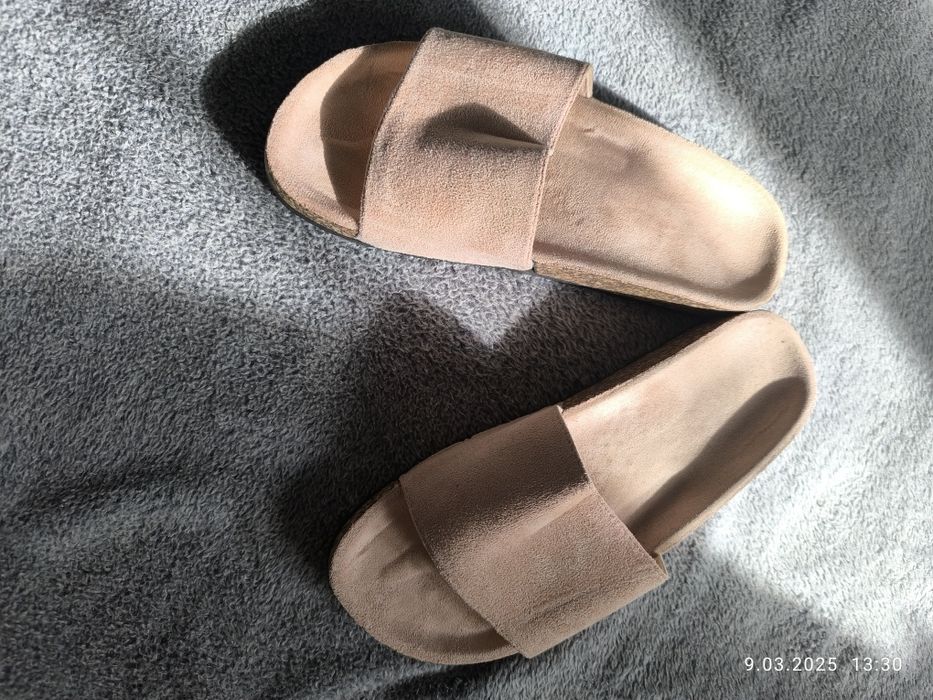 Damskie klapki roz 39