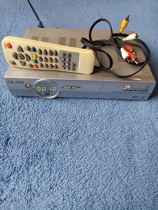 Тюнер для супутникового телебачення робочий