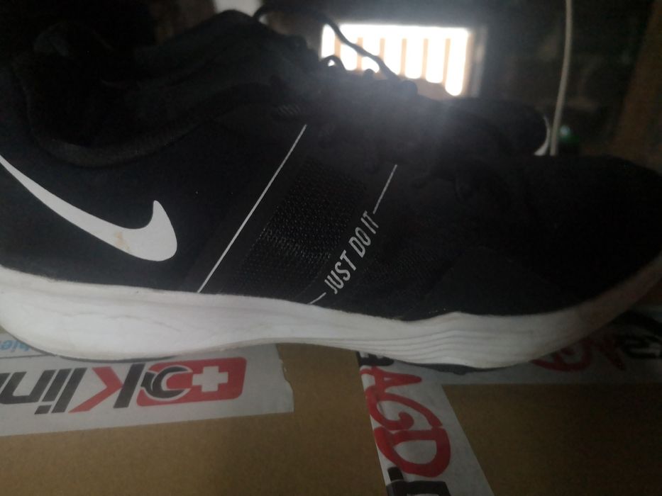 Buty Nike rozm. 37.5