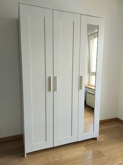 Roupeiro IKEA BRIMNES de 3 portas