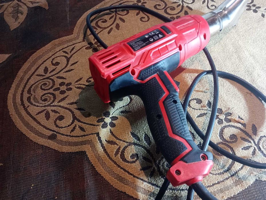 Opalarka NUTOOL NHG2000 prawie nówka .2000 W.