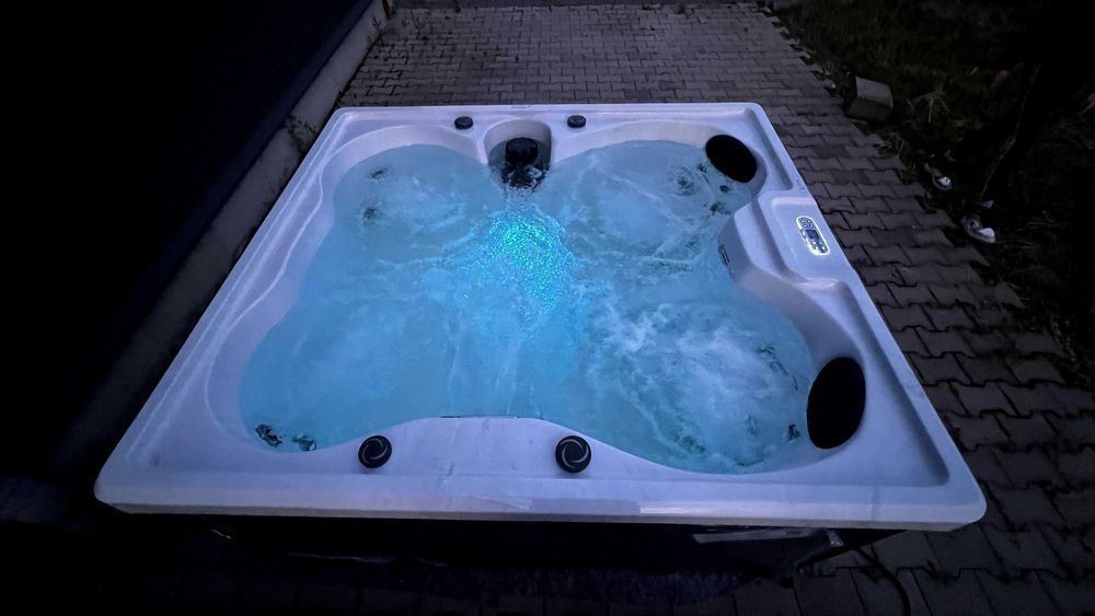 Jacuzzi zewnętrzne balia ogrodowa wanna spa ogrodowe