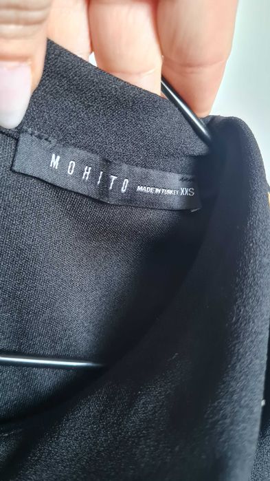 Czarny krotki kombinezon o kroju marynarki Mohito XS z metki XXS