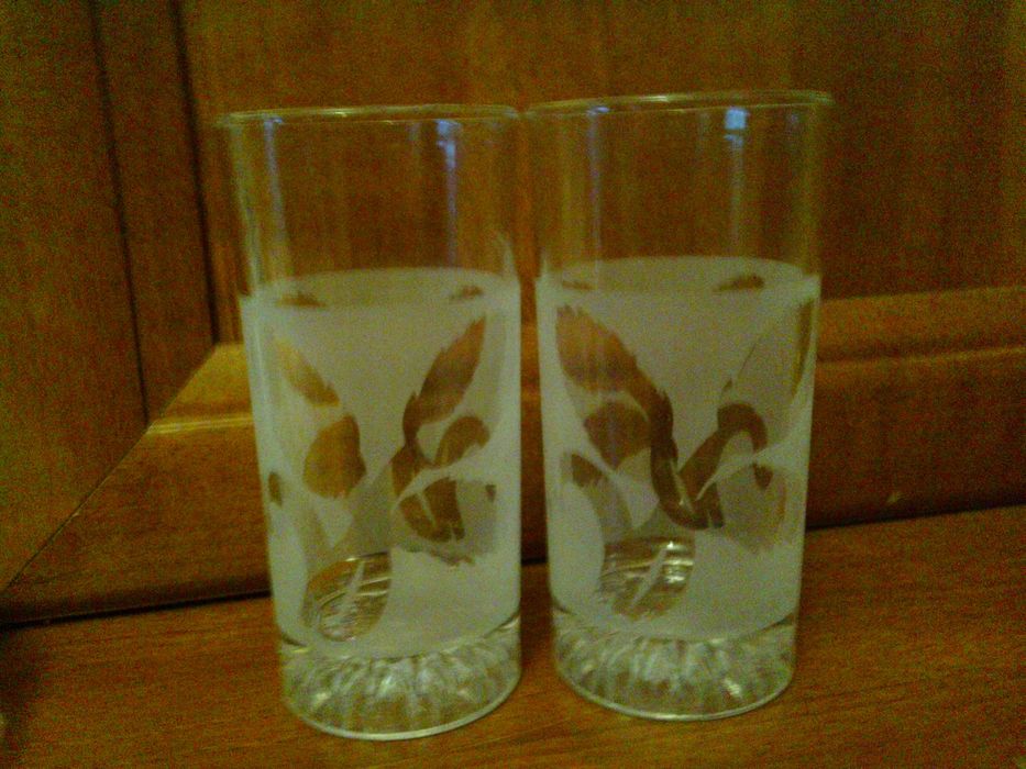 6 szklanek i dzbanek