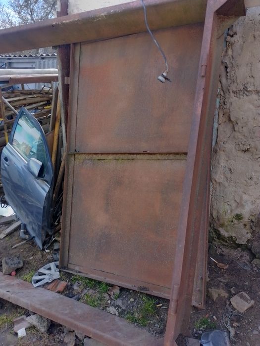 Продам ворота гаражні
