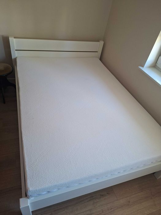 Materac 140x200 jak nowy