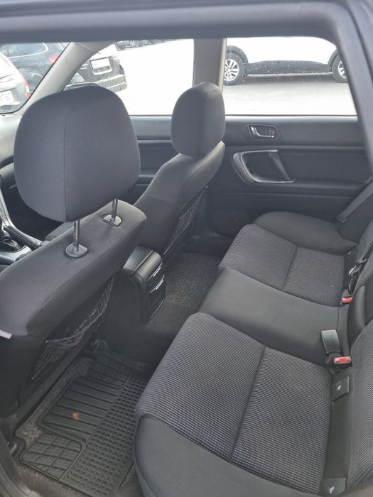 Subaru  Outback  3