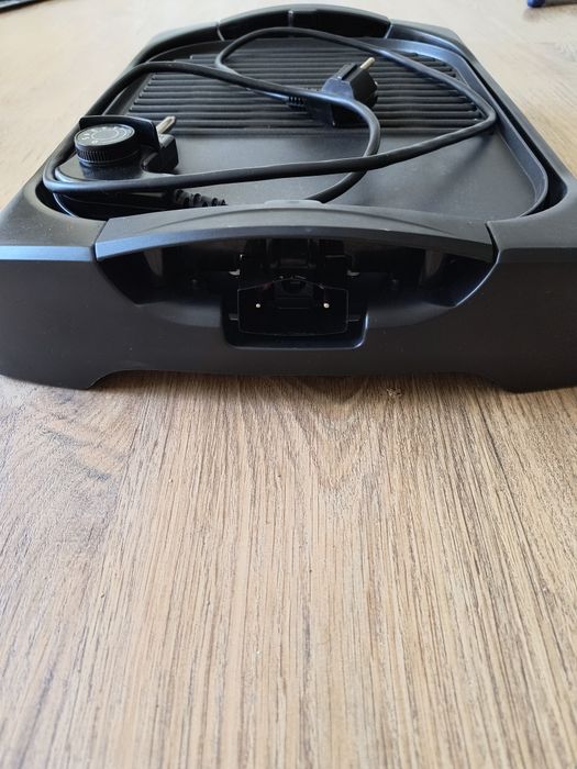 Продам єлектрогриль Electrolux