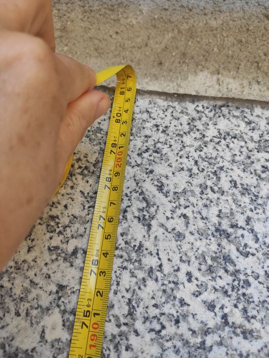 Pedra granito lava-loiça pronta a assentar