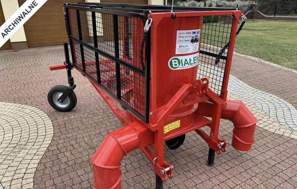 Розтеляч, стелярка соломи міжрядя полуниці,  трускалка, клубніка.