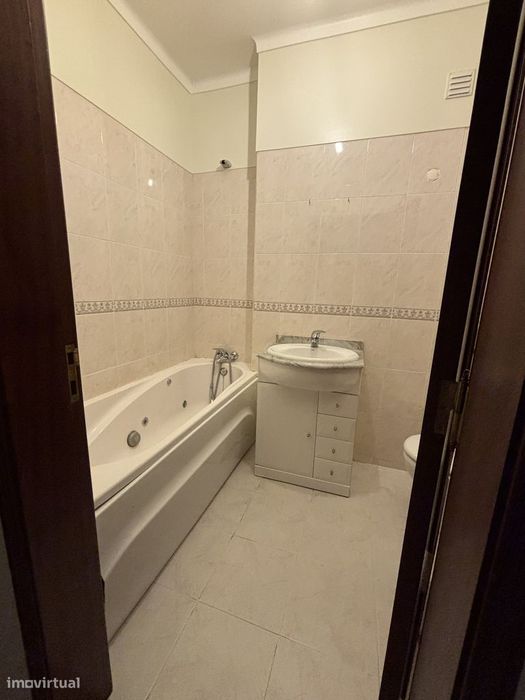 T2 Urb. Qta São Miguel  : " excelente oportunidade "