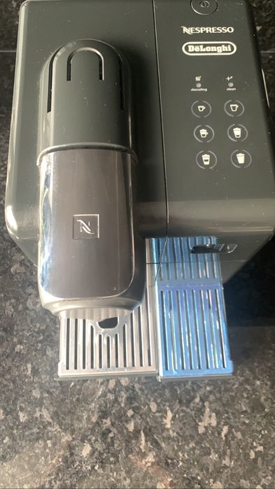 NESPRESSO Latissima Touch (Cafeteira)