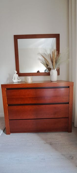 Mobília de quarto. Como nova.505533783679979523