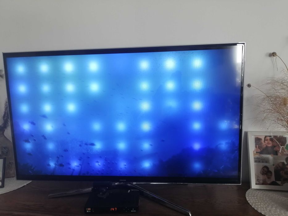 Telewizor Samsung Smart  sprawny, piloty