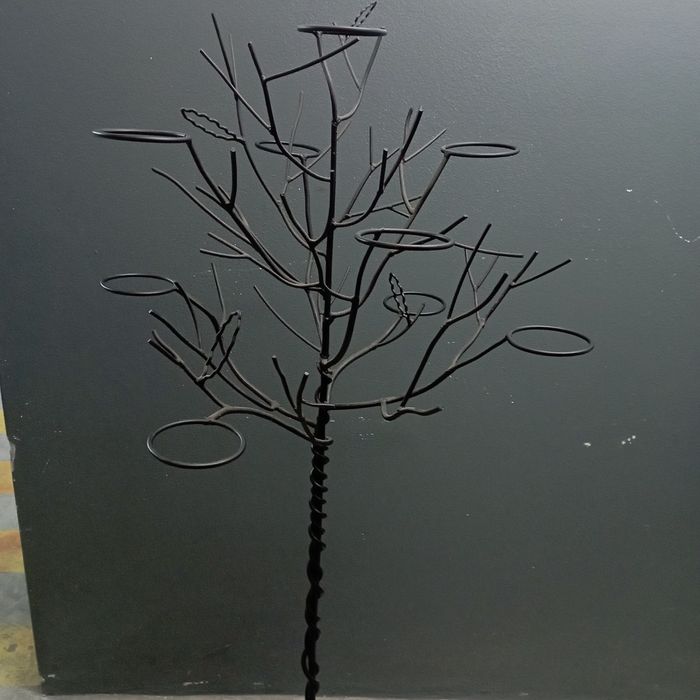 Candelabro de ferro forjado