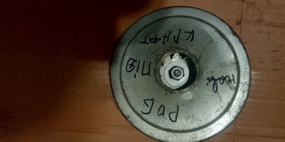 Двигуни мотори до пилосмока, пилососа  є різні питайте пишіть