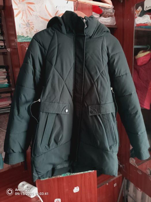 Куртка зимова нова