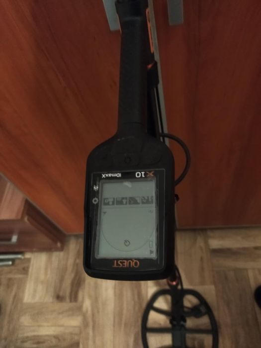 Wykrywacz metali/gwarancja QUEST X10