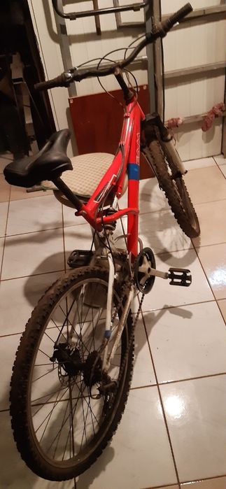 Bicicleta BTT  com Suspensão Total (Roda 26)