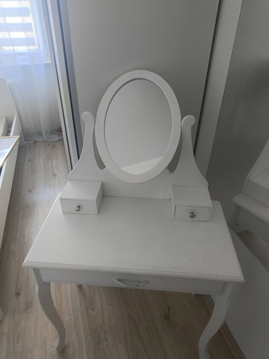 Toaletka dla dziewczynki