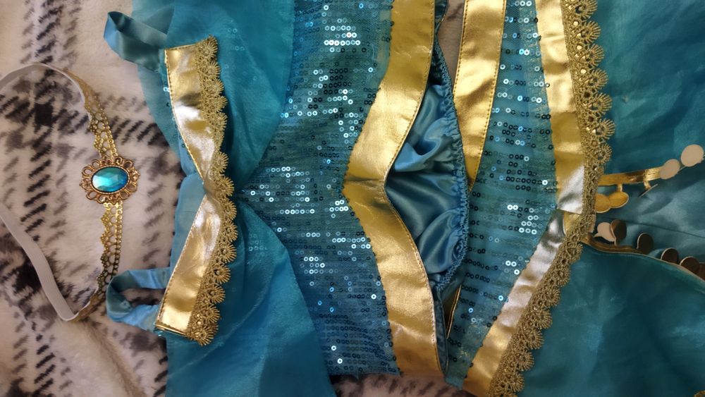 Костюм східної красуні, Жасмін