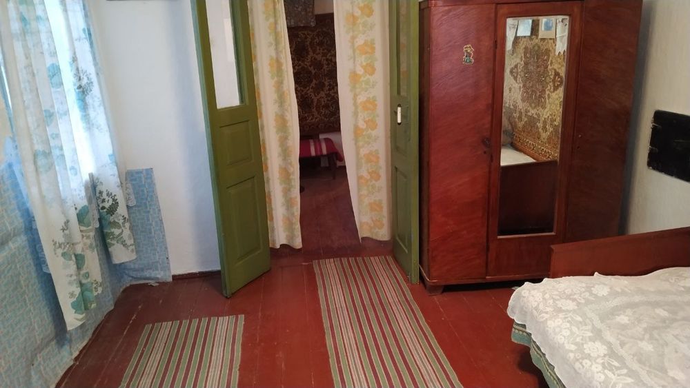 Продається цегляний будинок в селі Санжариха.