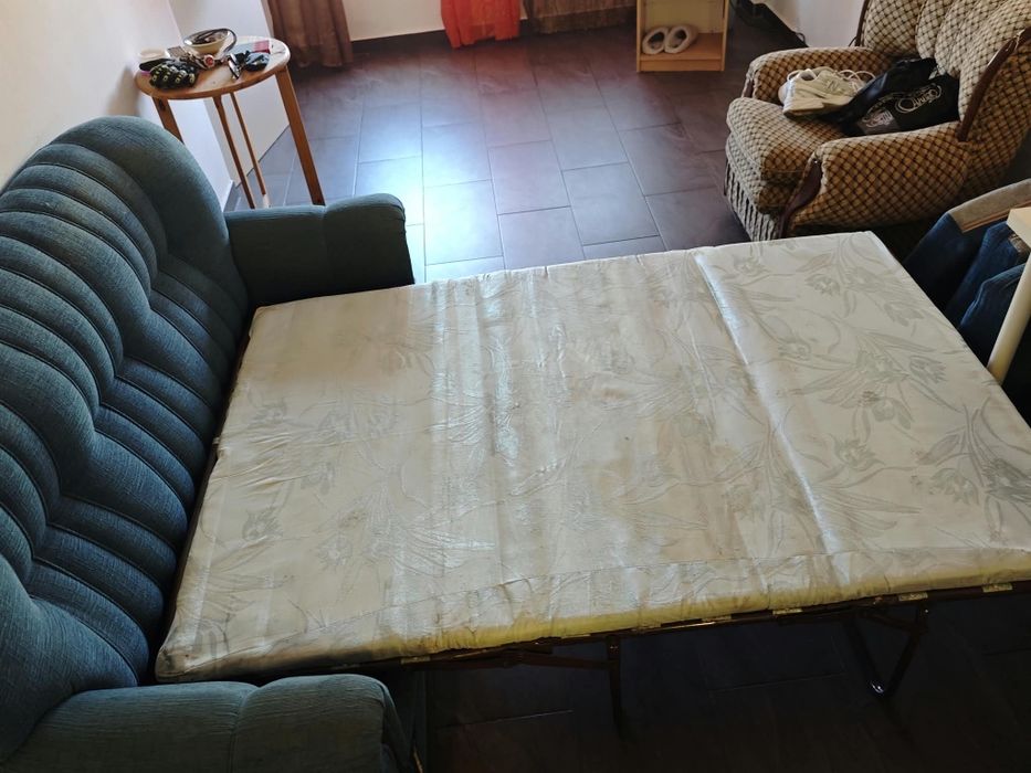 Sofá cama e poltrona