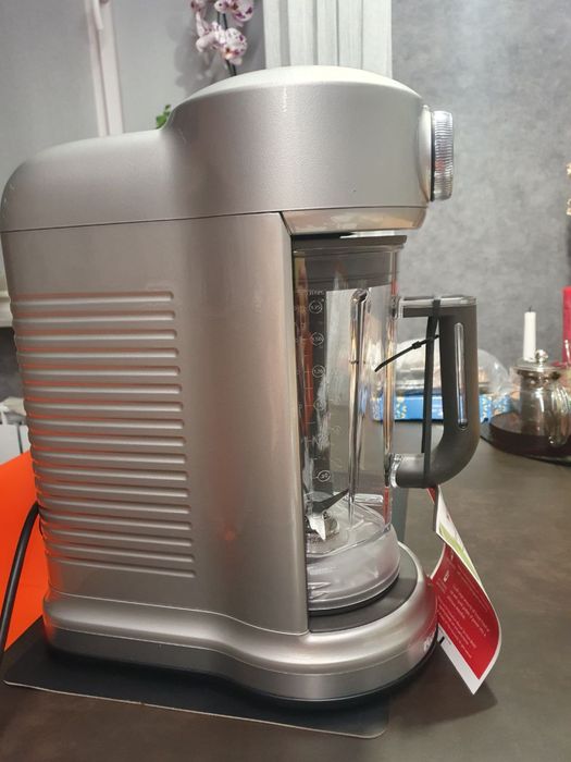 Продам Kitchenaid magnetic drive blender