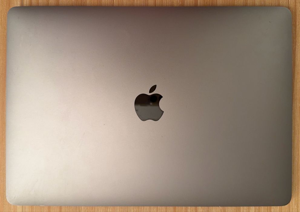 MacBook Air, 13”, 2019, i5, 8Gb RAM