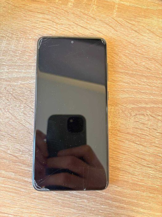 Продаю Samsung S21 FE + Samsung Galaxy Fit3