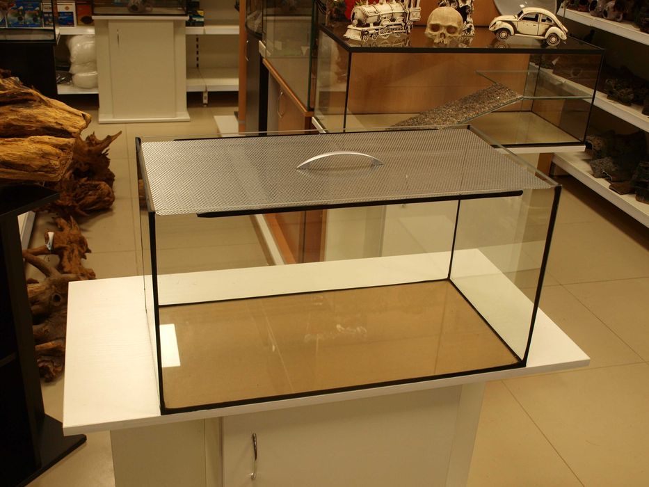 Terrarium 70x36x38 dla myszoskoczek ,myszka itp + pokrywa metal