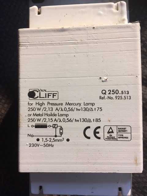 Conjunto completo de iluminação para uso hortícola