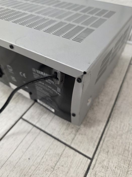 AV-ресивер Yamaha R-S202D