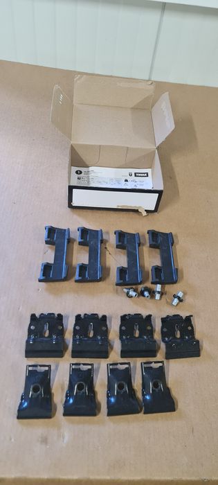 Thule Kit Bagażnik dachowy Poprzeczki Belki Thule Zestawy montażowe