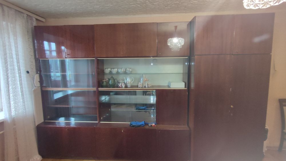 Віддам стару шафу