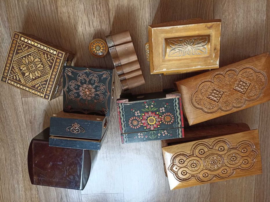 Шкатулки. Дерево. Сандаловое дерево. Индия. Карболит. Советские.
