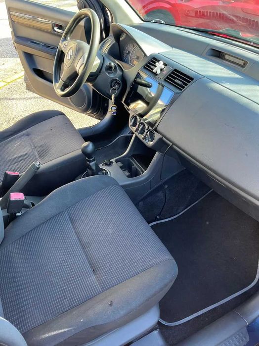 Suzuki Swift 1.3 4WD 4x4 Gasolina 2008 - Matrícula Suíça