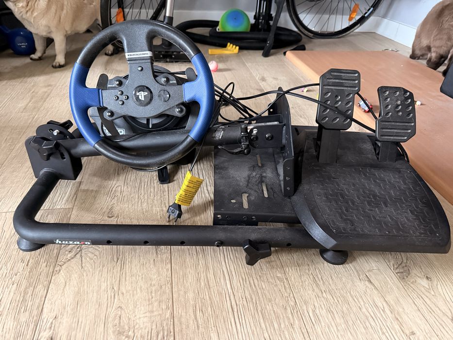 Kierownica Playstation T150 z pedalami i stojakiem Husaro
