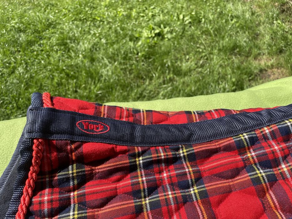 Czaprak York czerwony w kratkę