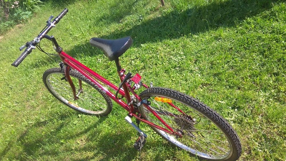 Rower miejski wiśniowy