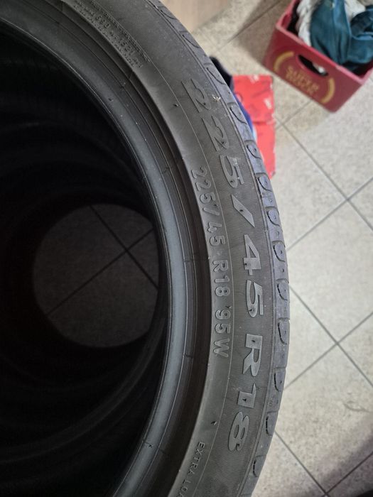 Pneus 225/45 R18 95W Pirelli Cinturato