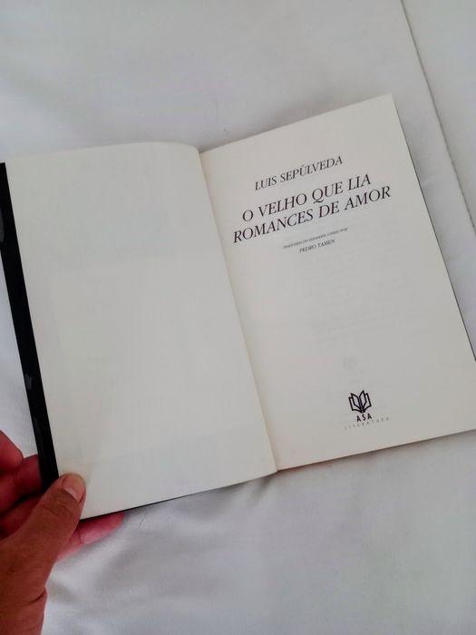 O Velho que Lia Romances de Amor - Luís Sepúlveda