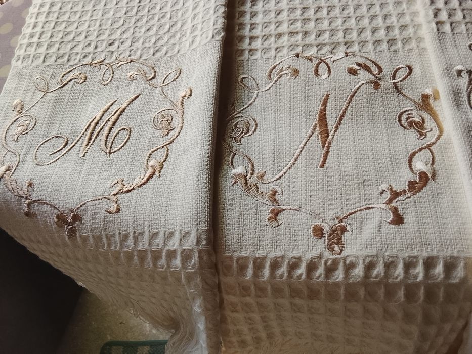 Têxteis, toalhas de rosto ou só para decoração da sala de banho