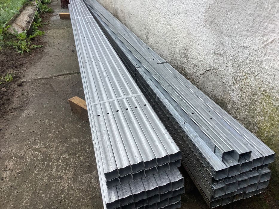 Profil przyścienny sufitowy UD30 4 mb gr. 0,6 mm do zabudowy GK