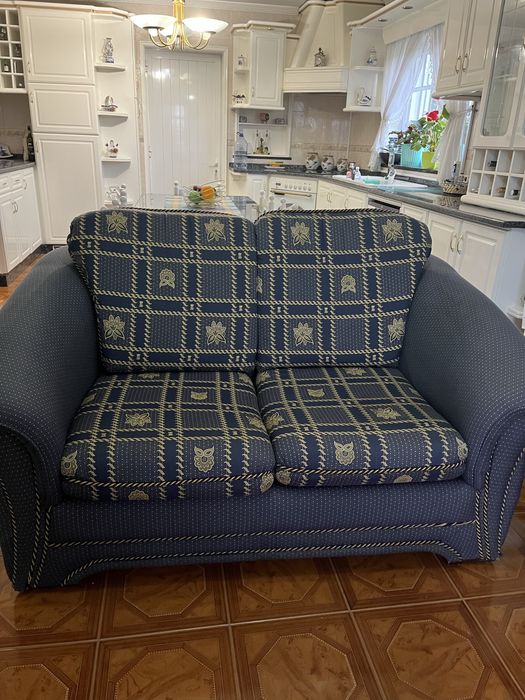 Sofás 3 lugares (sofá cama) + sofá 2 lugares (conjunto)