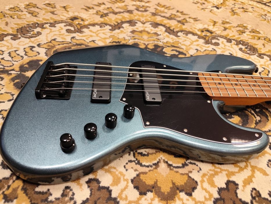 Squier Jazzbass contemporary 5